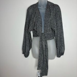 Princess Polly animal Leopard Print Top crop tie front long sleeve size 8